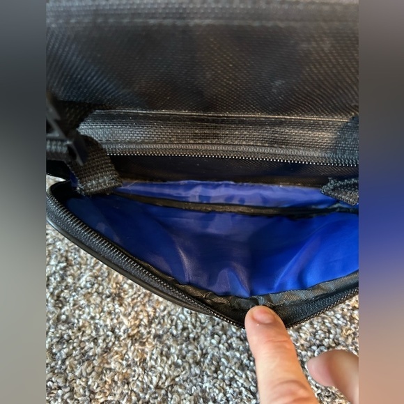 5/$25 Geneva camera case with shoulder strap good clean condition - Picture 6 of 6